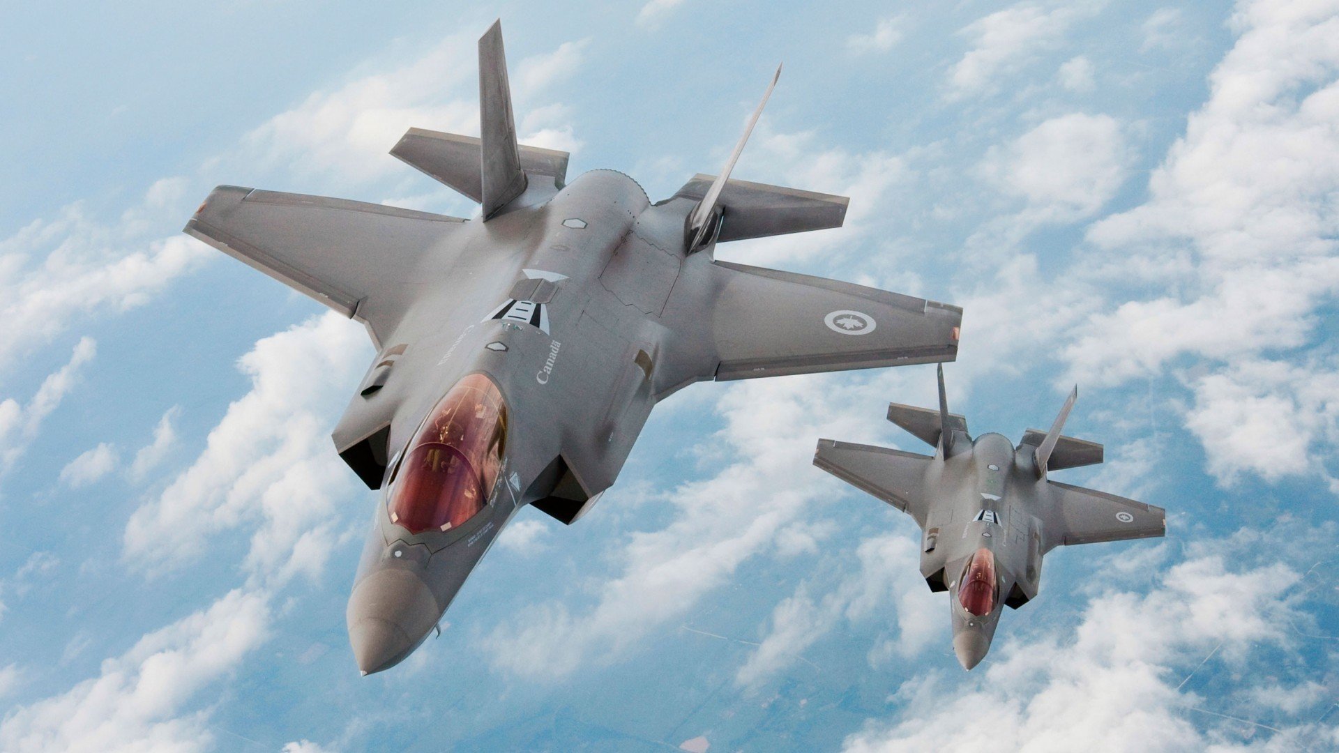 九游下载中心-鹈鹕年轻球员晒出健身房苦练短视频获好评，鹈鹕的主教练